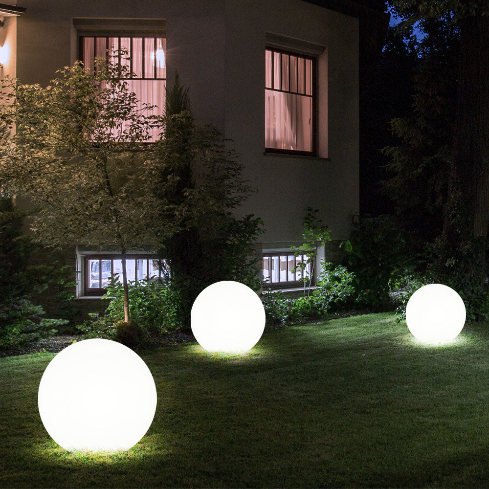 Luminária Globo de Jardim – LumiGlobe LED Solar à Prova de Intempéries e para Área Externa
