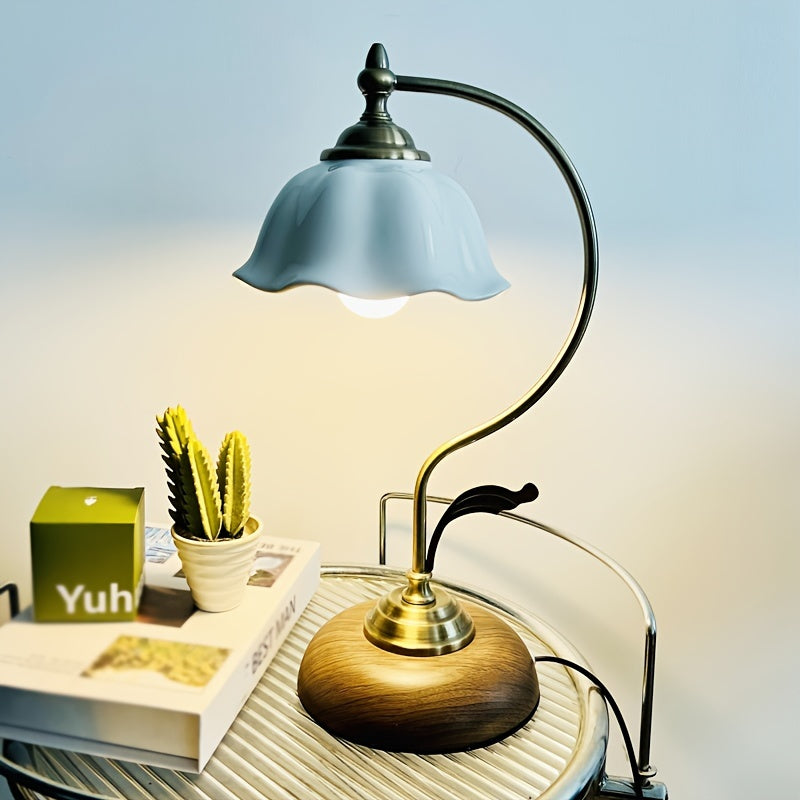 Luminária de Mesa Vintage "Goose Neck" | Abajur de Cabeceira de Latão Antigo com USB