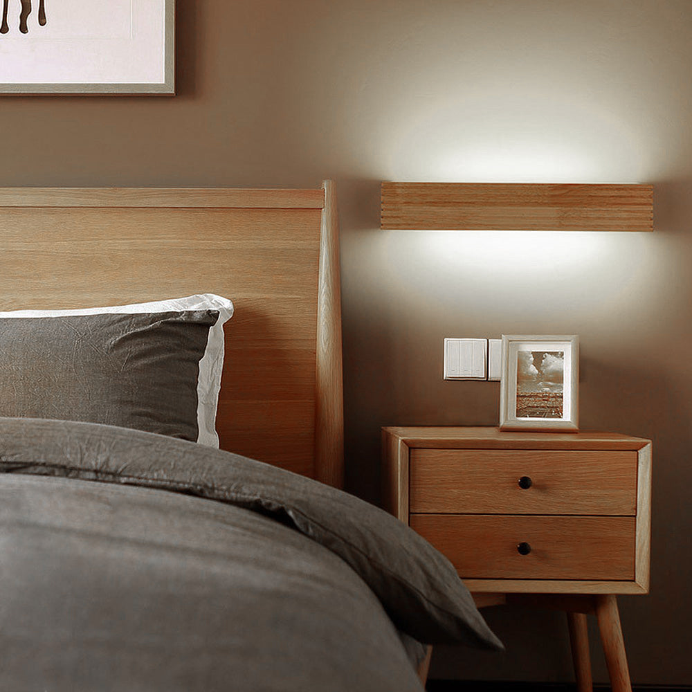 Arandela de LED de Madeira Moderna | Iluminação Minimalista para Quarto e Sala de Estar