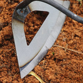 Ferramenta de Jardinagem para Capinar com Lâmina Oca – Menos Esforço e Resultado Limpo