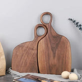 Conjunto de 2 Tábuas de Corte de Nogueira – com Alça para Pendurar