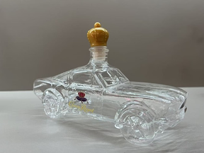 Decanter de Whisky Carro Mustang – Item de Colecionador em Vidro para Bar Residencial e Presente
