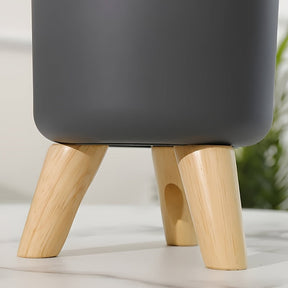 Cachepô Redondo Moderno com Pés de Madeira | Vaso Decorativo para Plantas Internas e Externas