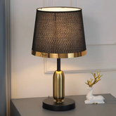 Luminária de Mesa Vintage Preta e Dourada | Luz de Destaque Retrô Moderna