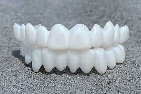 Prótese Dentária – Encaixe Flexível de Aparência Natural e Conforto Indolor