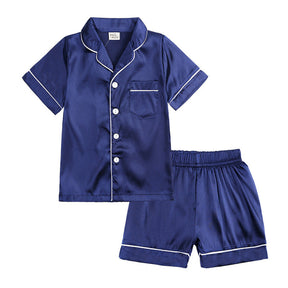 Conjunto de Pijama Infantil com Camisa de Botão e Calça