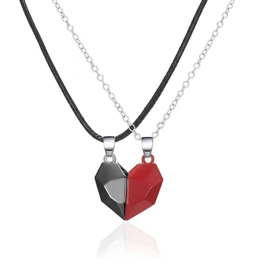 Conjunto de Colares de Casal com Pingente de Coração Magnético e Eletrocardiograma