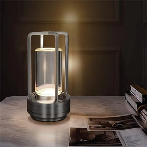 Luminária de Mesa Moderna em Metal Cilíndrica com LED para Decoração