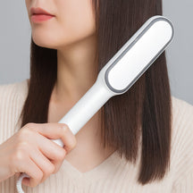 Escova Alisadora de Cabelo com Aquecimento