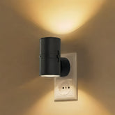 Luz Noturna LED de Tomada – Sensor de Anoitecer, Brilho Aconchegante e Eficiente em Energia