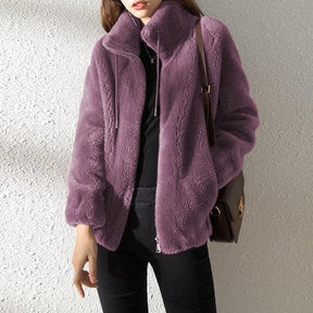 Jaqueta Puffer com Gola Alta e Pelos