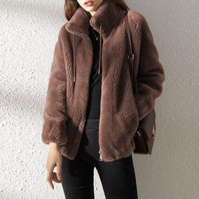 Jaqueta Puffer com Gola Alta e Pelos