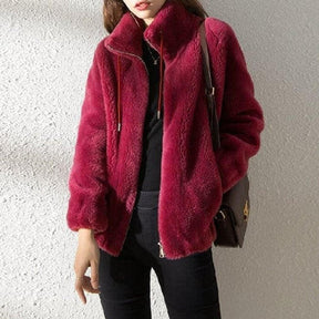 Jaqueta Puffer com Gola Alta e Pelos