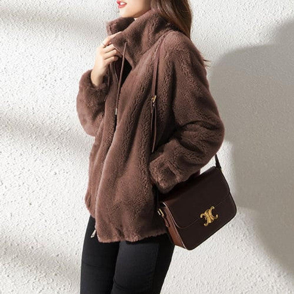 Jaqueta Puffer com Gola Alta e Pelos