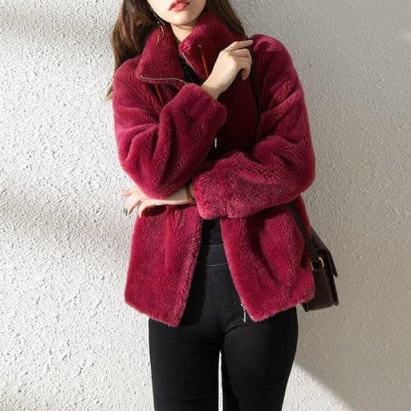 Jaqueta Puffer com Gola Alta e Pelos
