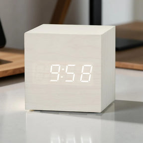 Despertador Digital de LED em Cubo