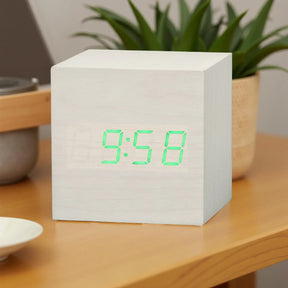 Despertador Digital de LED em Cubo