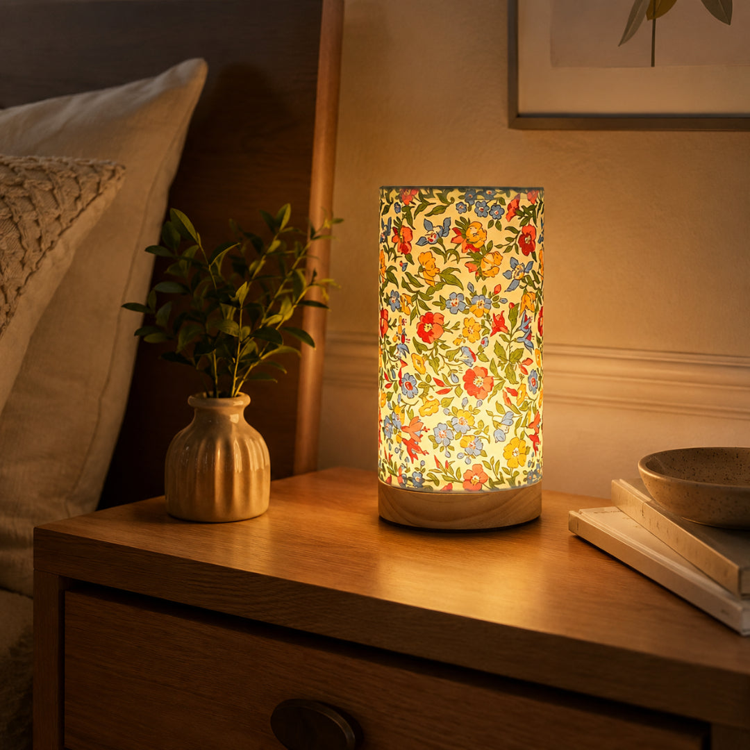 Luminária de Mesa Moderna em Madeira | Luz de Cabeceira Alimentada por USB