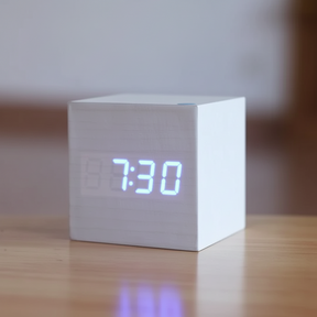 Despertador Digital de Madeira com LED para Mesa