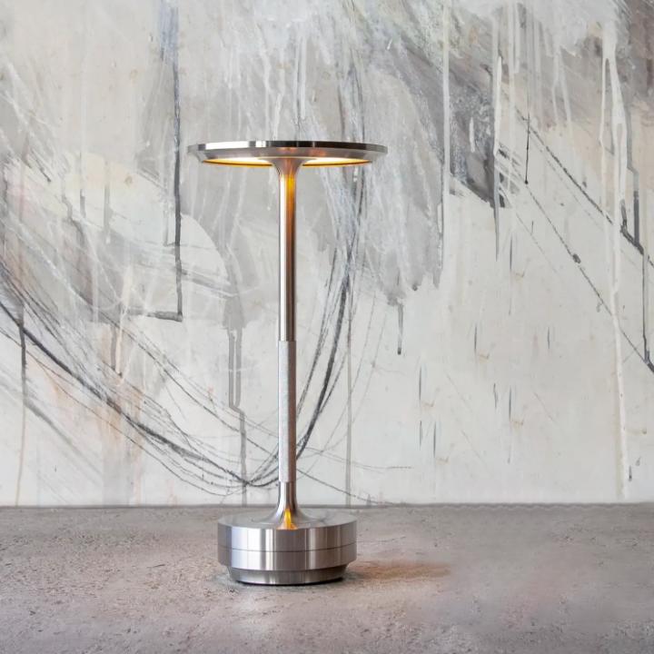 Luminária de Mesa Portátil Sem Fio - Intensidade de luz ajustável