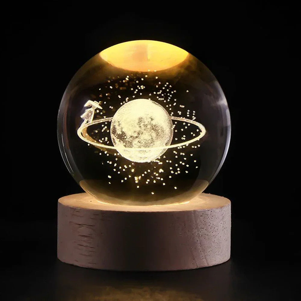 Luminária de Mesa LED Globo de Cristal 3D com Planeta Gravado