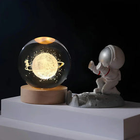 Luminária de Mesa LED Globo de Cristal 3D com Planeta Gravado