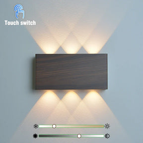 Luminária de Parede Recarregável LumiBlock | Design Minimalista com Efeito Madeira