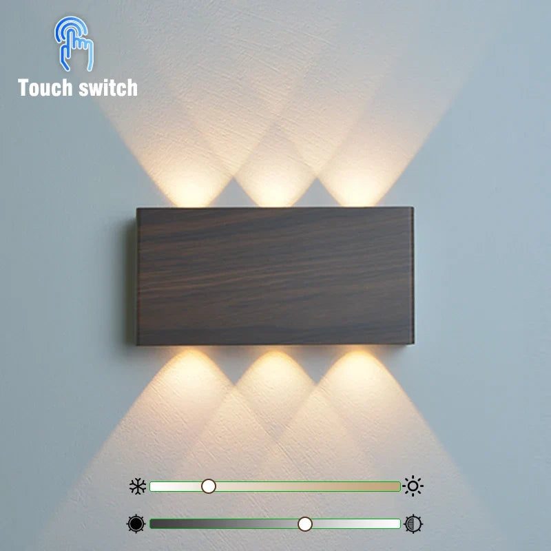Luminária de Parede Recarregável LumiBlock | Design Minimalista com Efeito Madeira
