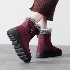 Womens Waterproof Heeled Snow Boot