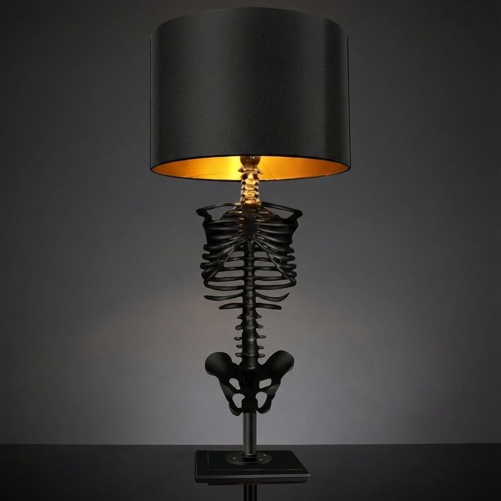 Luminária de Mesa com Detalhe de Esqueleto Gótico