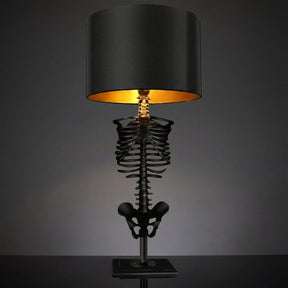 Luminária de Mesa com Detalhe de Esqueleto Gótico