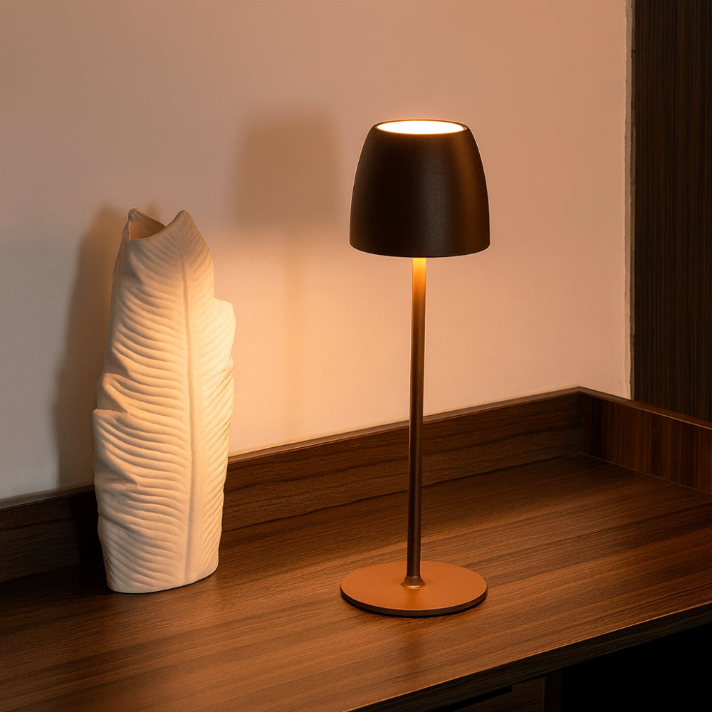 Luminária de Mesa LED Externa Moderna Sem Fio com Intensidade Regulável