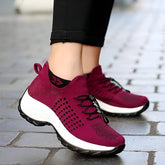 Tênis Feminino com Design Esportivo e Amortecimento para Caminhada