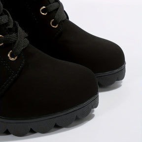 Bota Feminina de Cano Curto com Salto Bloco e Cadarço Casual