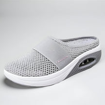 Tênis Feminino Slip-on de Caminhada com Solado Acolchoado em Mesh