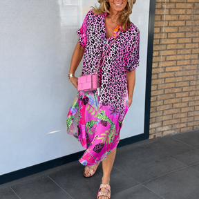 Vestido Feminino de Verão com Estampa de Leopardo e Decote em V | Vestido de Praia