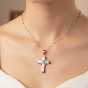 Colar com Pingente de Cruz em Ouro Rosé e Strass - Presente de Dia das Mães