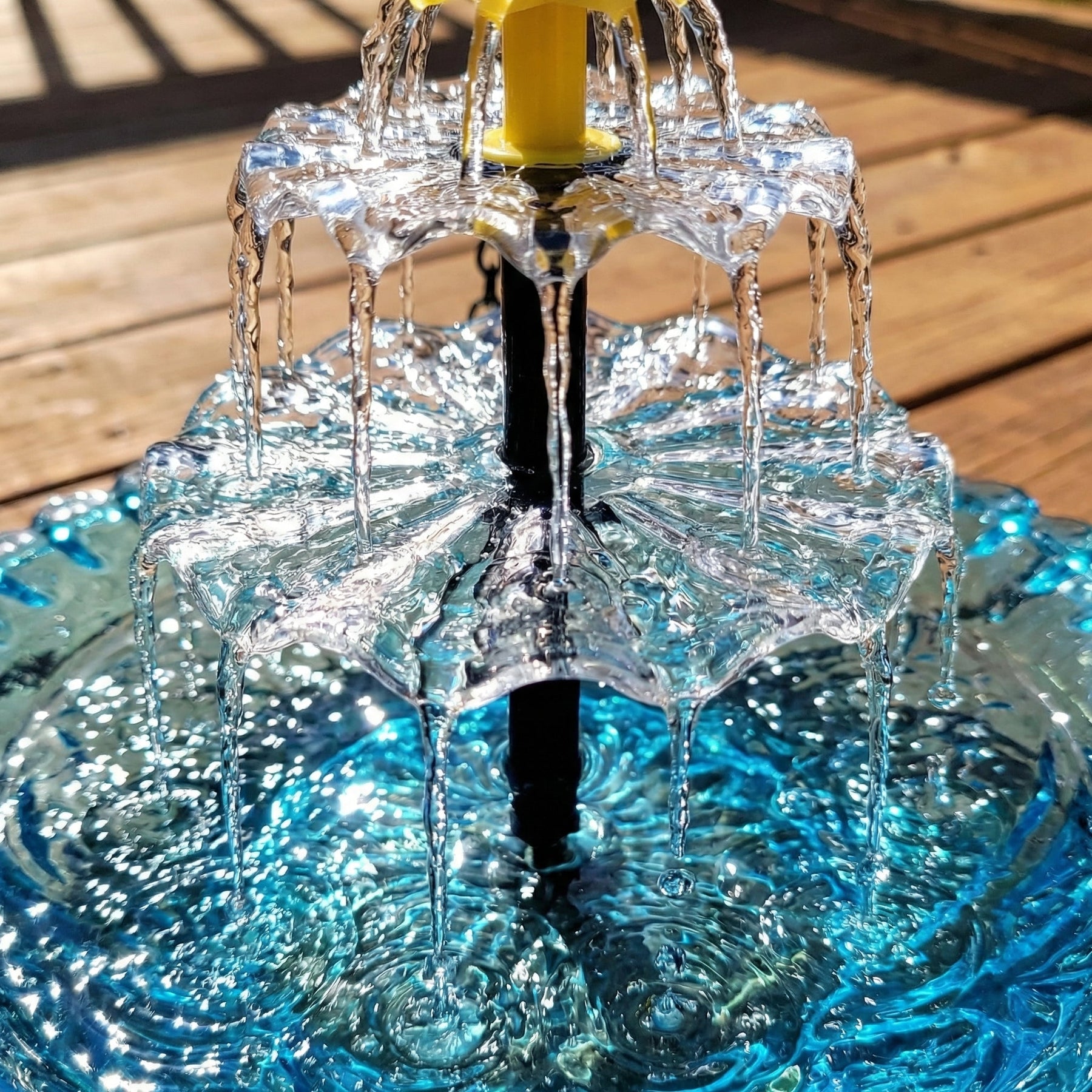 Fonte de Água Solar para Pássaros – Cascata de Jardim de Dois Níveis e Sem Necessidade de Energia