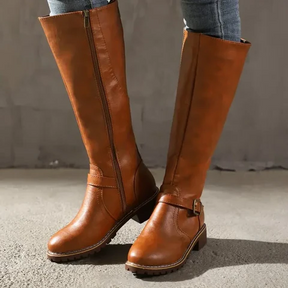 Elegant leather boots – trendy women's boots for every occasion
