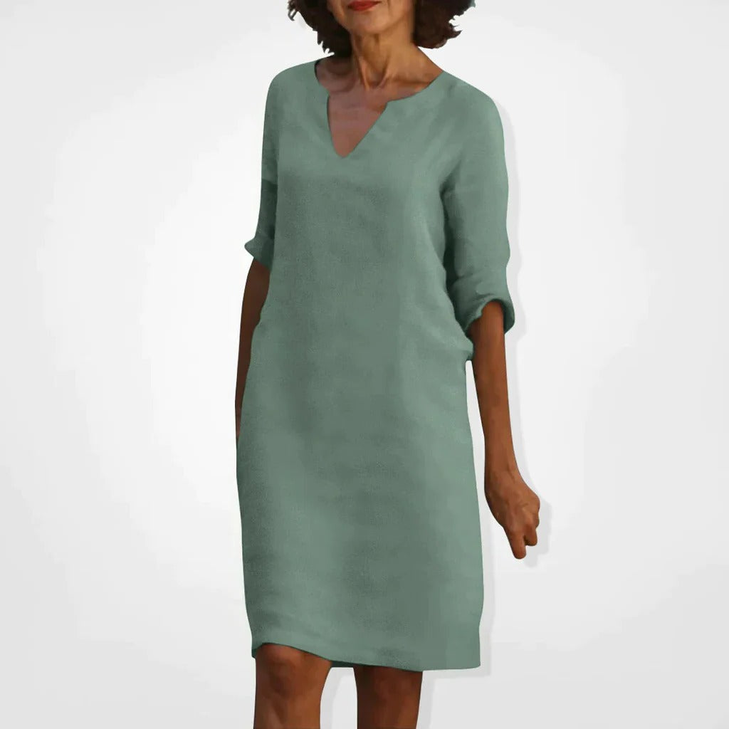 Vestido de verão com decote em V