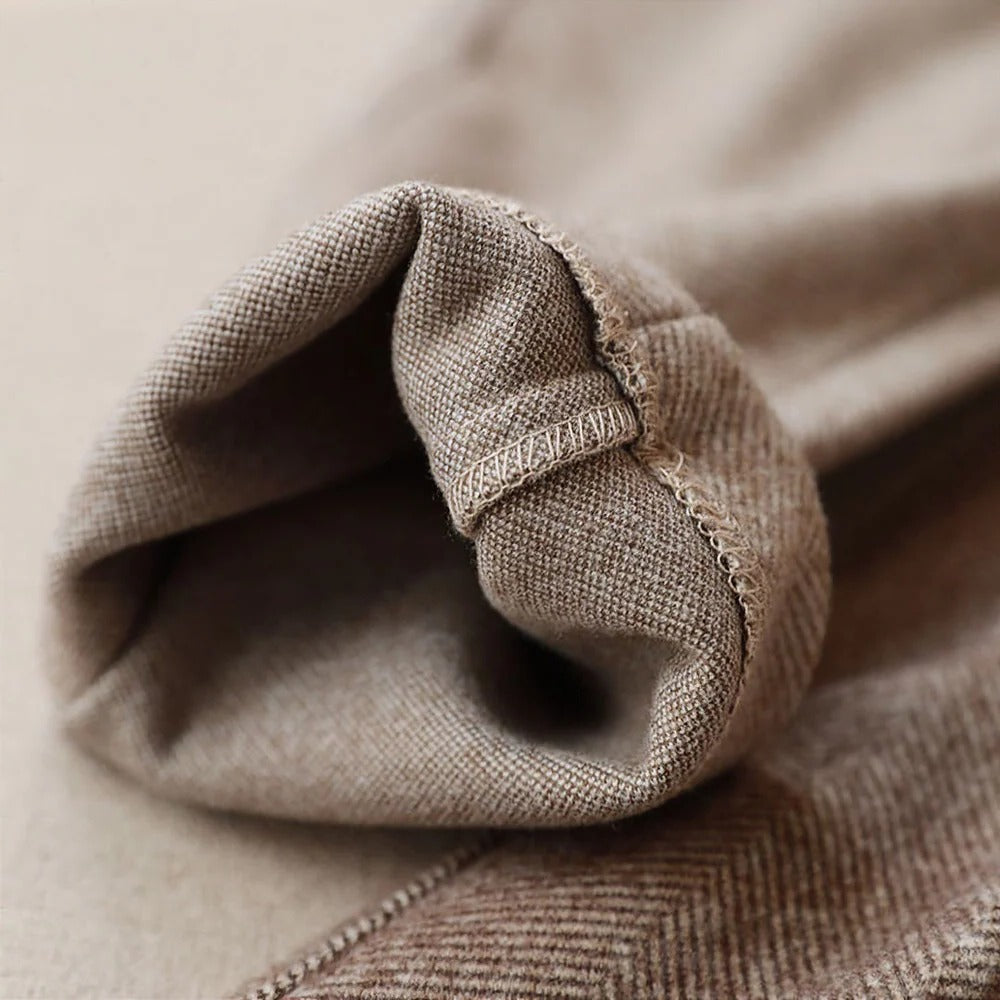 Elegant and Fitted Women's Pants