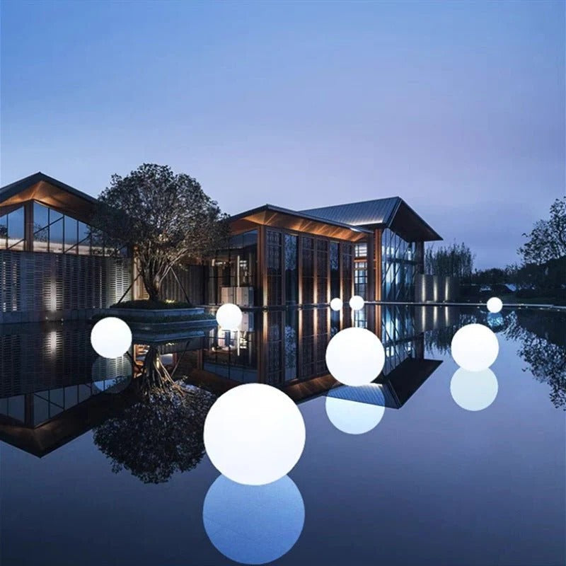 Luminária Globo para Áreas Externas - Sem fio, à prova de intempéries, esfera de LED com 16 cores