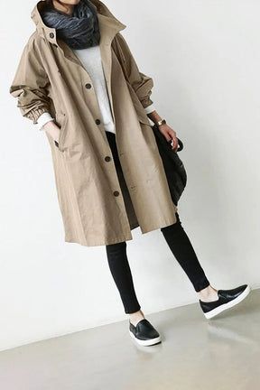 Trench Coat Impermeável com Capuz