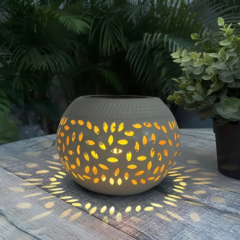 Decorative Solar Garden Light – Metal Outdoor Lamp