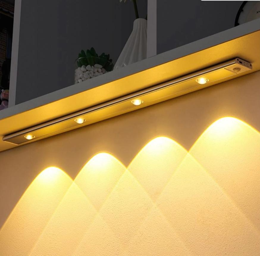 Luminária LED Interna com Sensor de Movimento