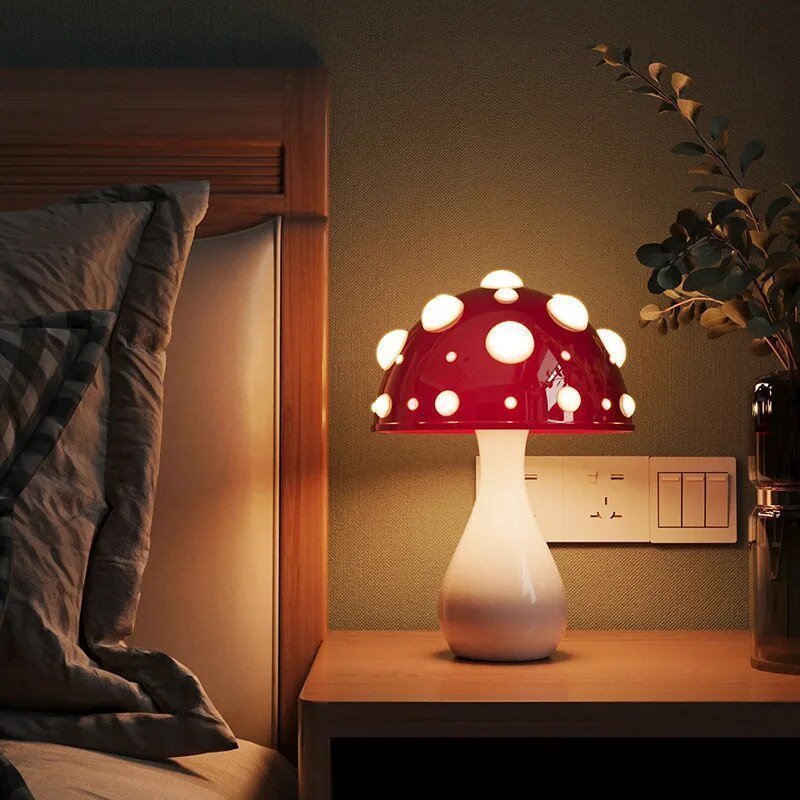 Luminária de Mesa Cogumelo LED – Luz Ambiente Inspirada em Amanita