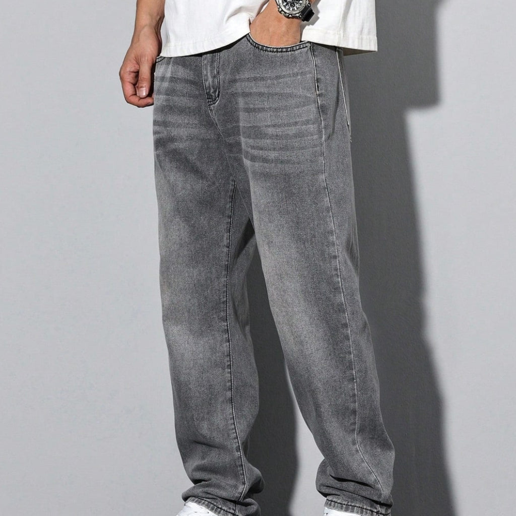Calça Jeans Masculina de Corte Reto Lavada | Moda Casual