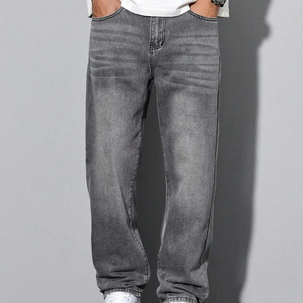 Calça Jeans Masculina de Corte Reto Lavada | Moda Casual