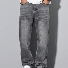 Calça Jeans Masculina de Corte Reto Lavada | Moda Casual