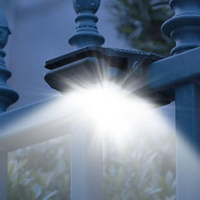 Luminária Solar Externa com Sensor de Movimento para Iluminação de Jardim